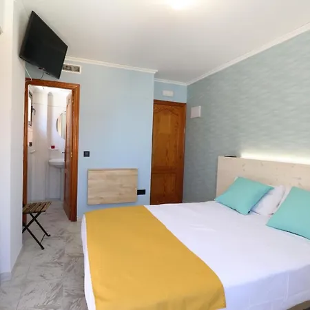 Hotel 105 I Del Mar I Encantador En La Playa de Gandía